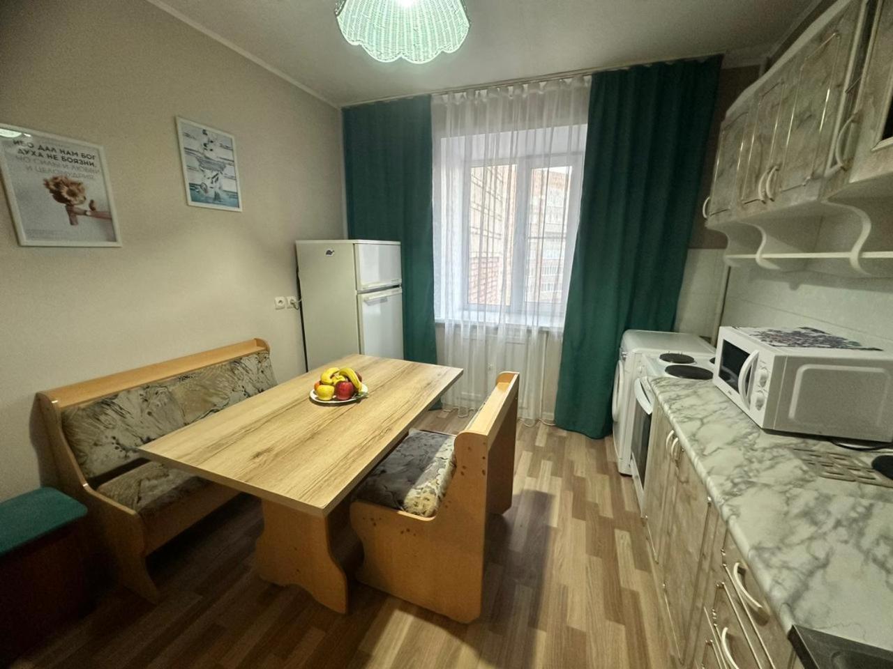 Lux Home На Берегу Ульбы Ust-Kamenogorsk ภายนอก รูปภาพ
