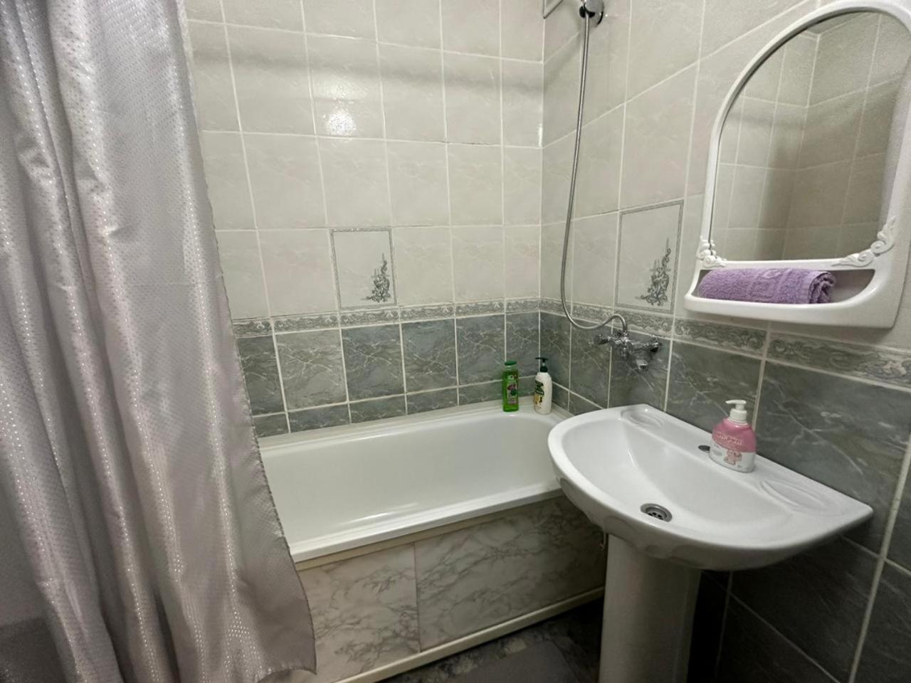 Lux Home На Берегу Ульбы Ust-Kamenogorsk ภายนอก รูปภาพ